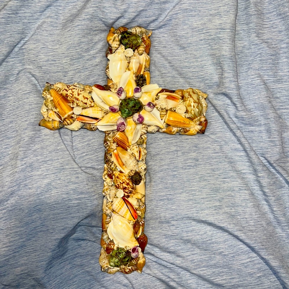 Seashell 🐚 Cross
